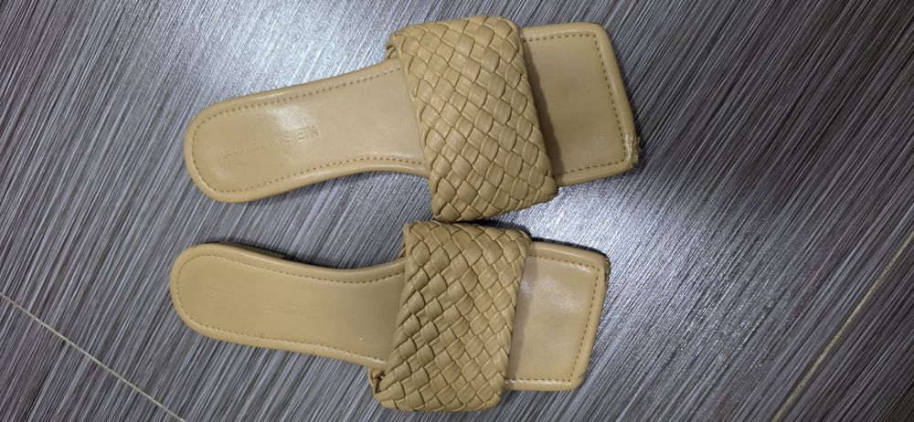 Шлепки Bottega 41 размер