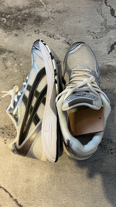 Asics-Gel Kayano14