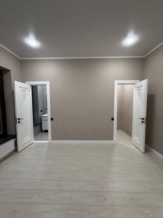 Продается коттедж 2 соток, 5 комнат, ор-р: ресторан Трюфель