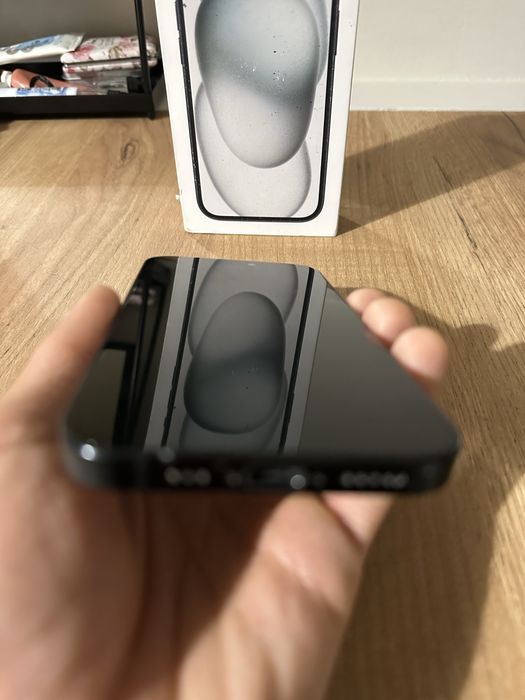 Продам Айфон 15