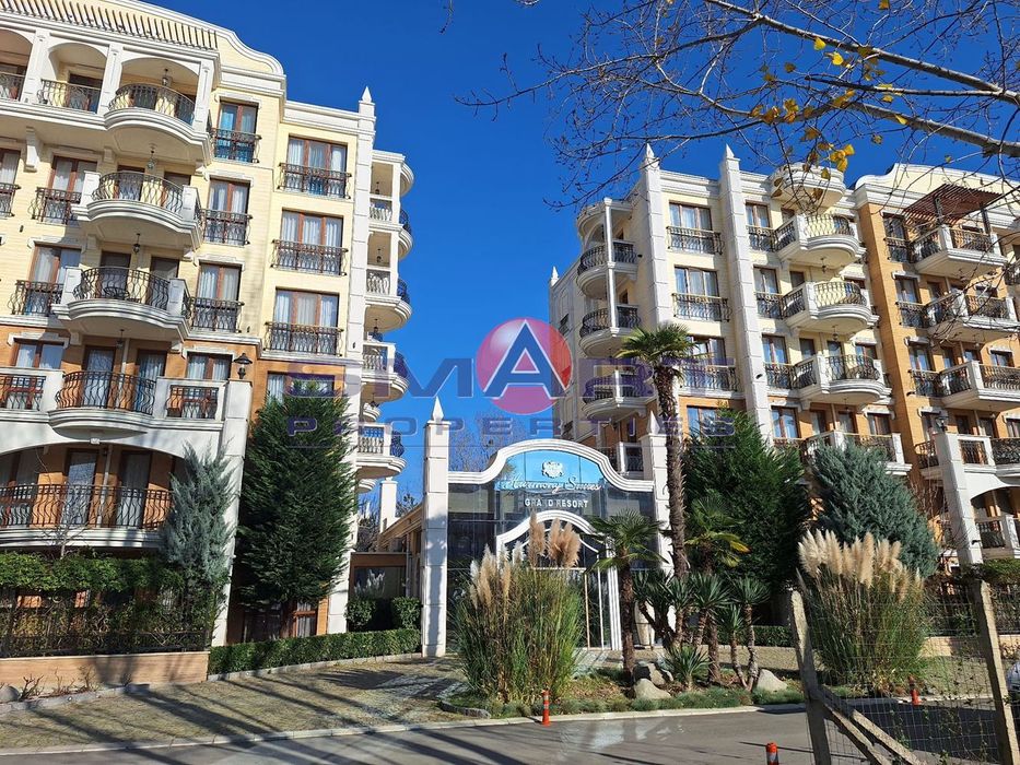 Продава се Двустаен апартамент в Несебър - 48 кв.м за 1169 €/кв.м - Снимка #1