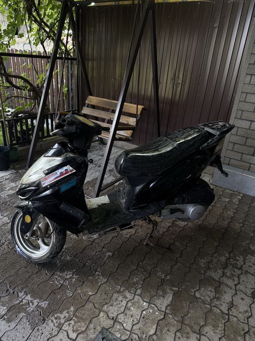 Продам скутер 150куб