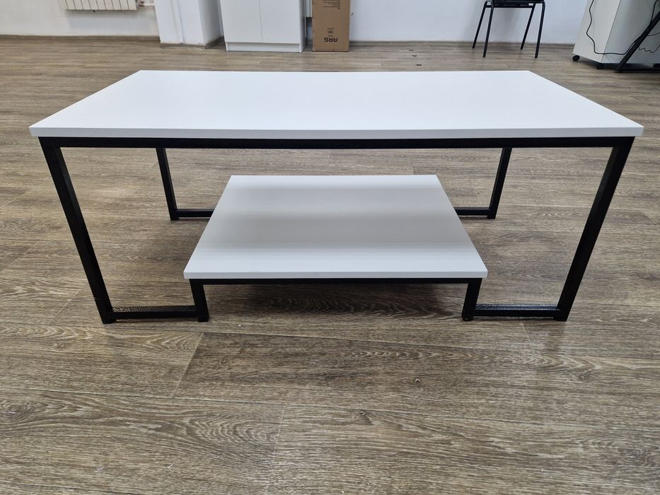 Продам столик журнальный. Новый.