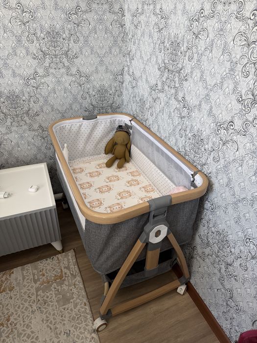 Продам коляску и манеж