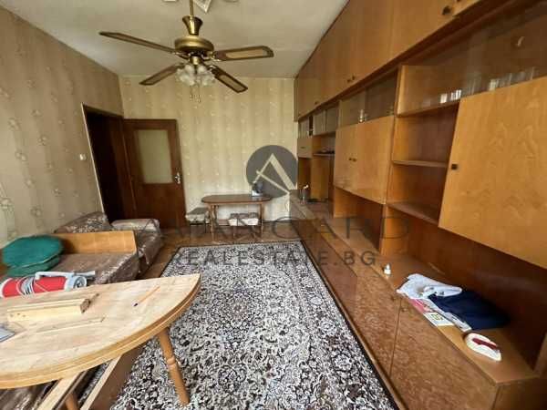 Продава се Тристаен апартамент в Пловдив, Кършияка - 60 кв.м за 1317 €/кв.м - Снимка #1