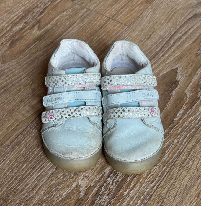 Обувки за момиче