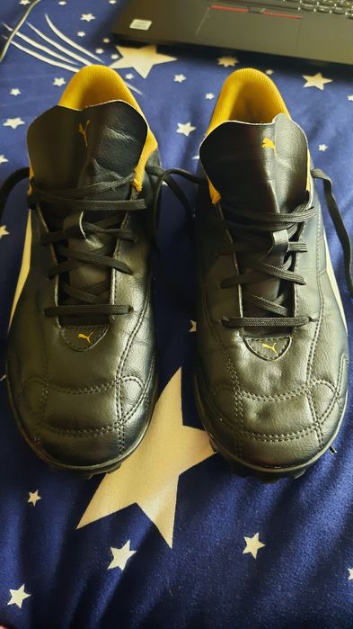 Футболни бутонки Пума