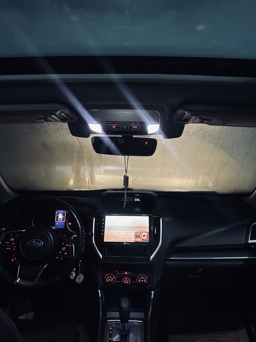 Срочно продам машину Subaru Forester 2019