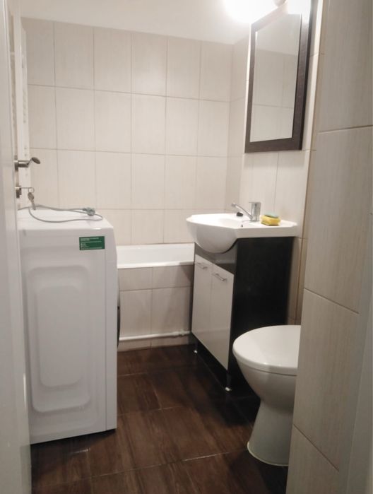 Inchiriez garsoniera