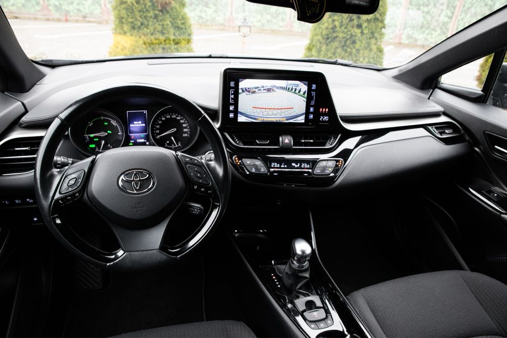 Toyota c-hr  hibrid 1.8 benzina automat