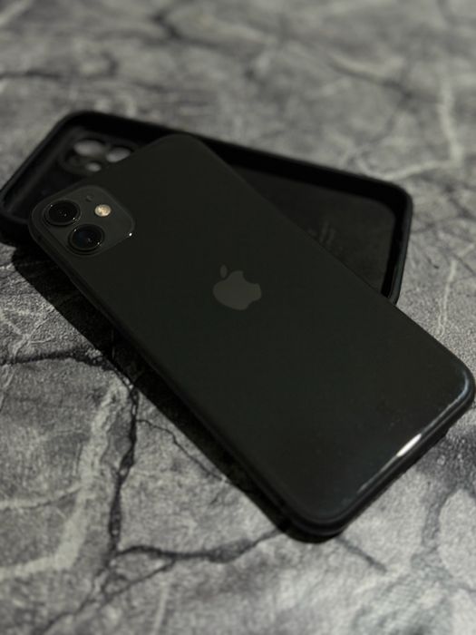 срочно продам Айфон 11