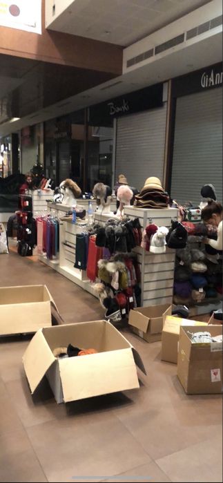 Универсално Търговско Оборудване на Модули