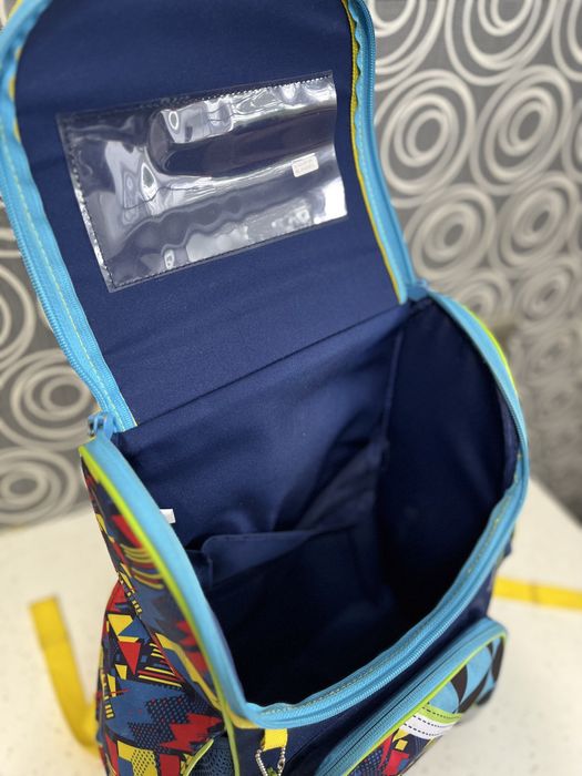 Продам школьный рюкзак