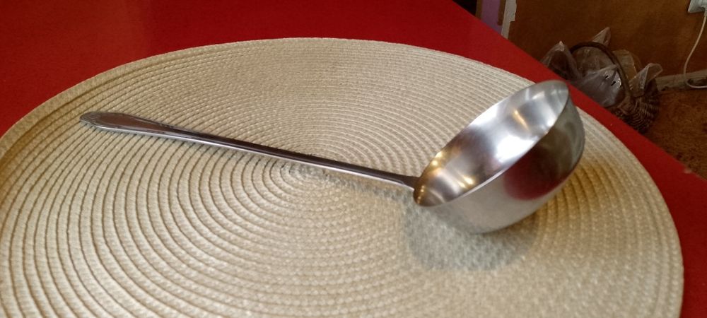 Половник/поварешка советского производства.