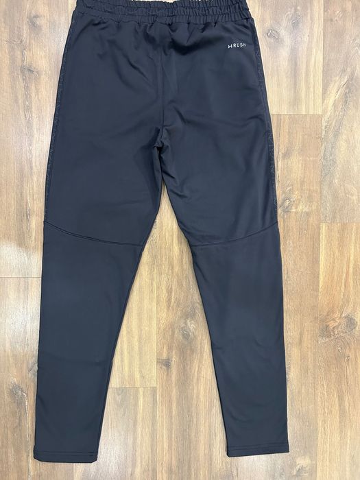 ОРИГИНАЛЕН ЧИСТО НОВ екип на Under Armour