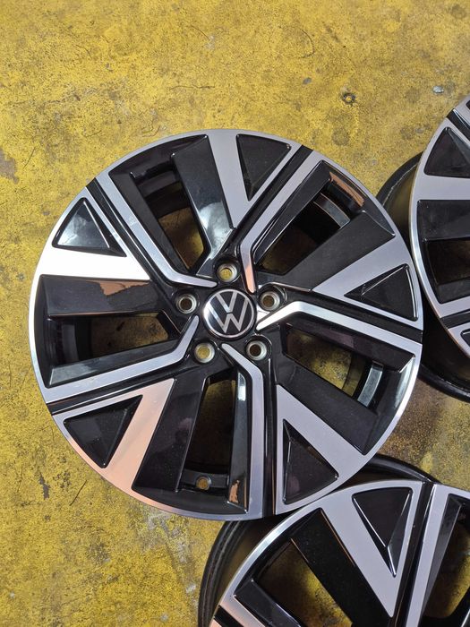 4 Jante Aliaj 5x112 17'' - 6.5J ET 52 - OEM VW Touran Tiguan Sharan Caddy Golf Passat T-Roc MODEL 2025  Skoda Yeti Superb Karoq Kodiaq Octavia  CA NOI