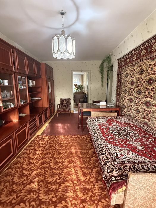 Продаётся трёхкомнатная квартира
