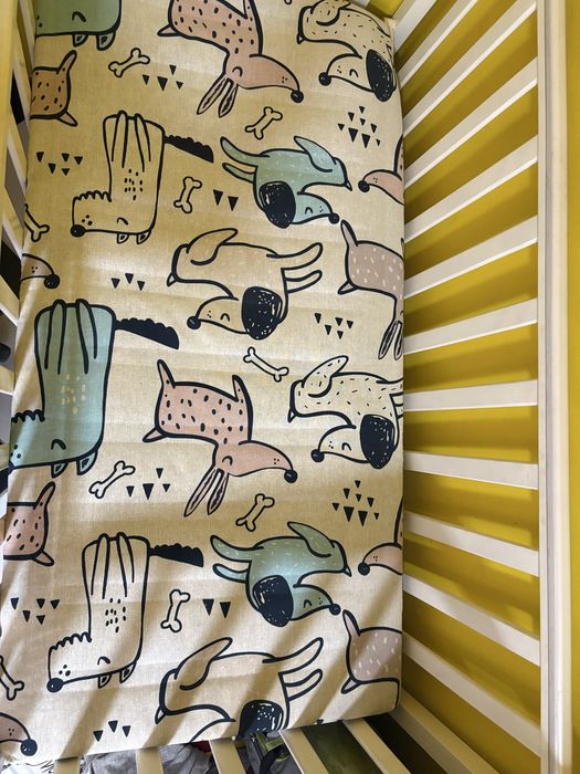 Детская кроватка белая