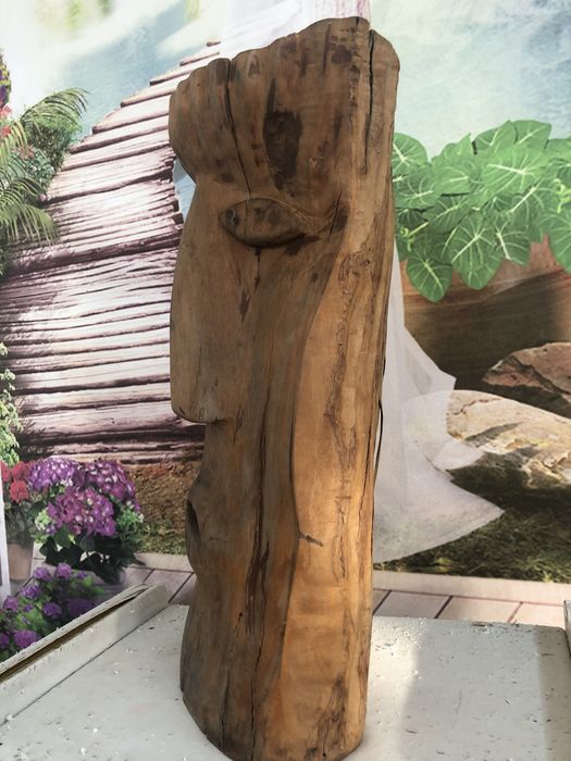 Sculptura deosebita in lemn
