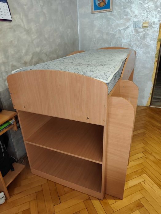 Двуетажно легло (детско)