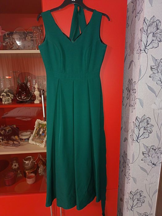 Rochie seara . Purtat 2 ore
