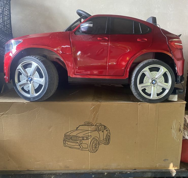 машина детская bmw x6