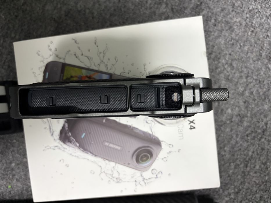 Экшн камера insta 360 x4