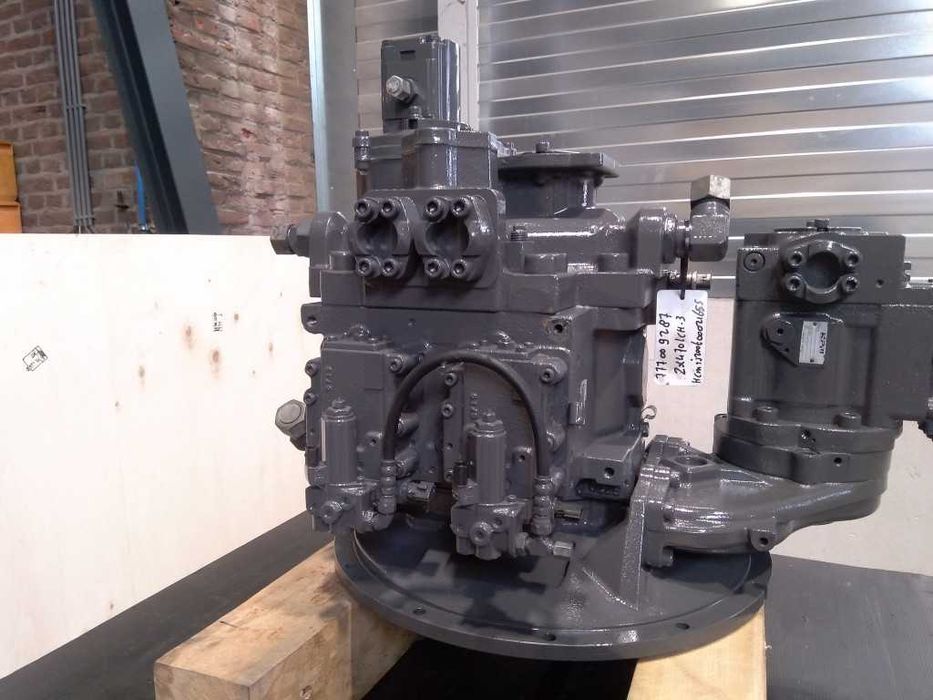 Pompa hidraulica Hitachi HPV118KX 23B YB60000495 reconditionata pentru excavator ZX225 utilaje constructii Uniterra Group SRL