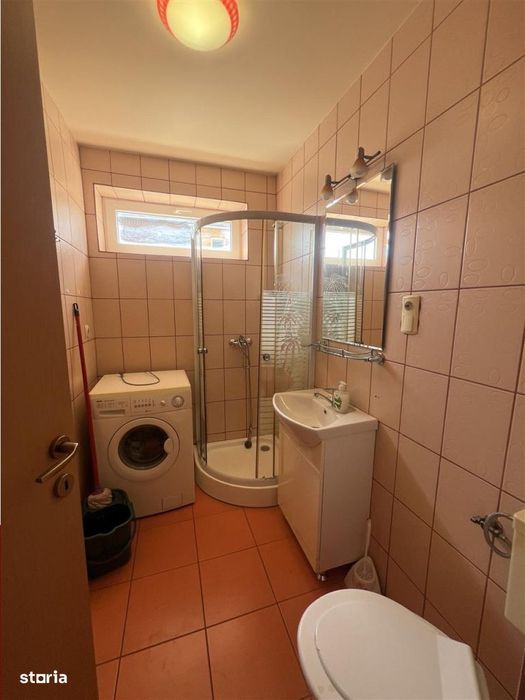 Garsoniera decomandata cu loc de parcare zona Turnisor din Sibiu