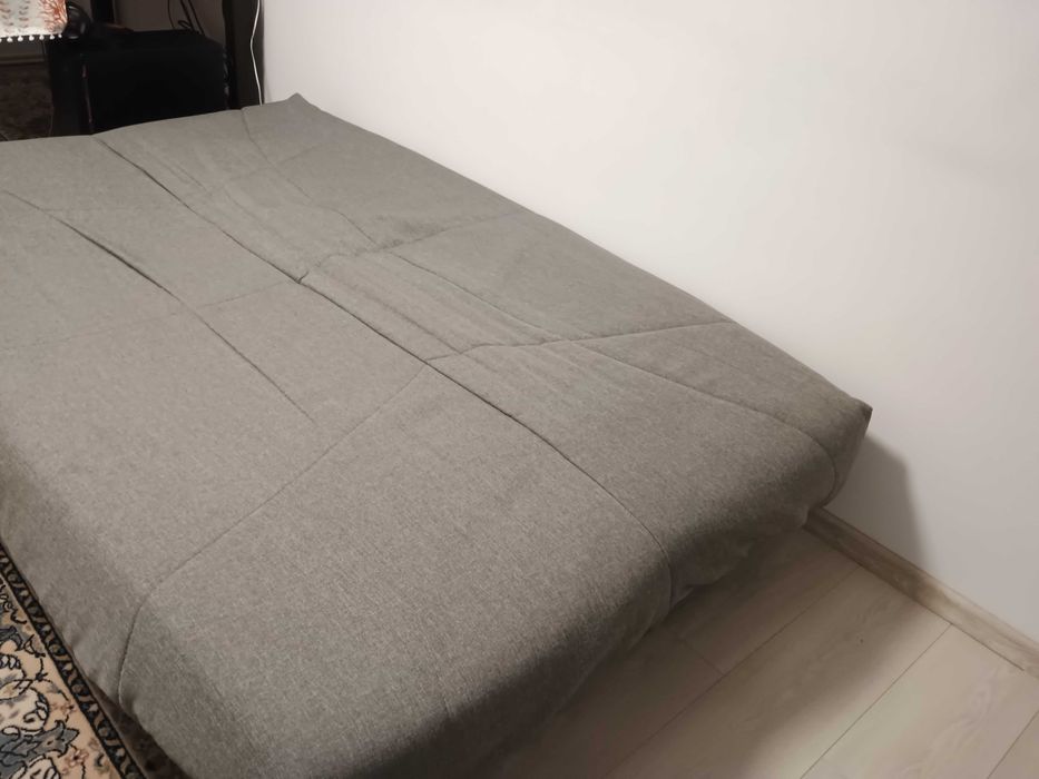 Vând canapea cu lada extensibila