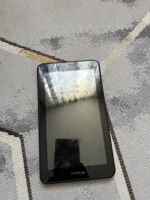 Продам планшет Prestigio на запчасти