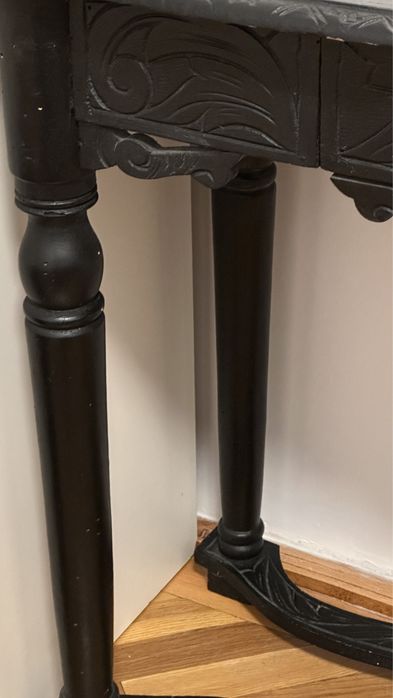 Oglinda si masuta set sculptata manual