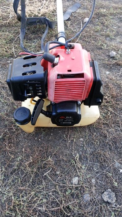 Бензиновый триммер