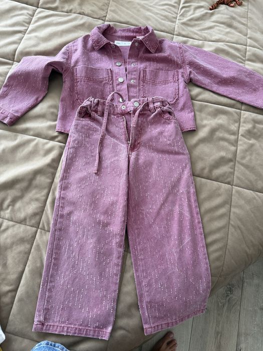 Zara костюм розов