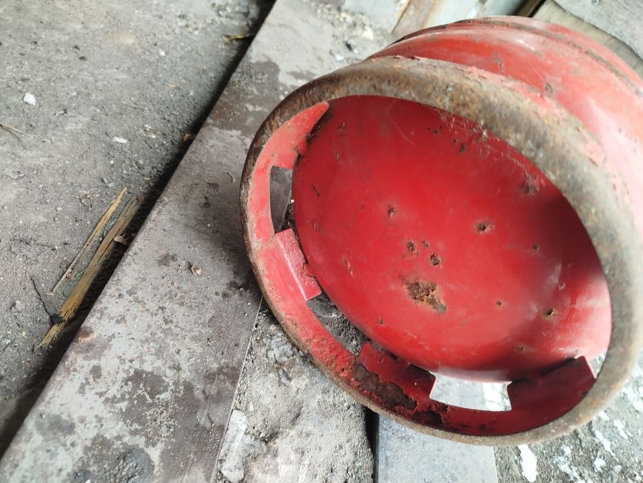 Продам газовый баллон 5 литров