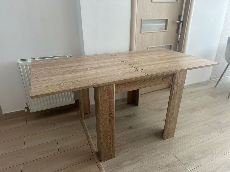 Masa de bucatarie extensibila din lemn