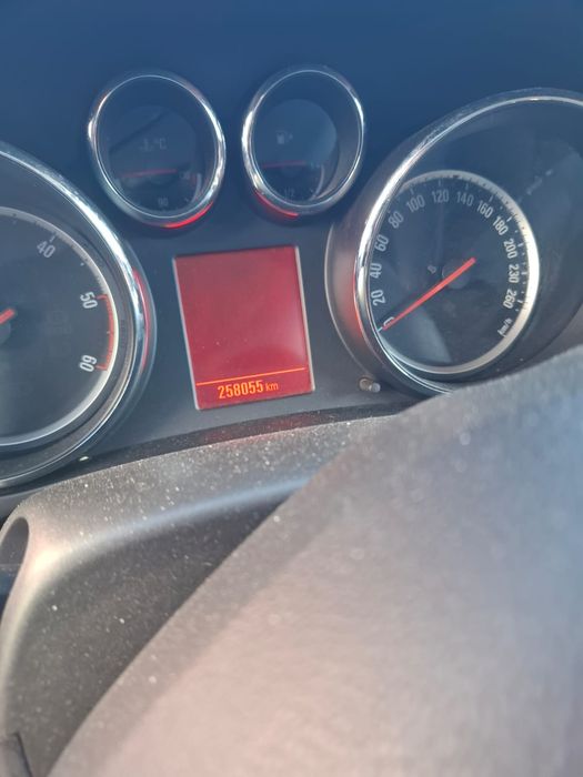 Vând Opel Zafira tourer 7 locuri