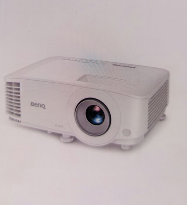 Videoproiector si ecran proiectie