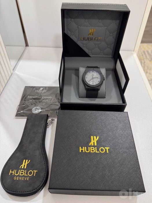 HUBLOT Classic Fusion часы механические