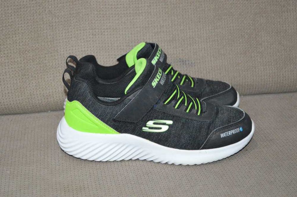 Pantofi Sport Copii Skechers Waterproof – Mărimea 36 (23 cm), Închidere Velcro, Negru / Verde Neon