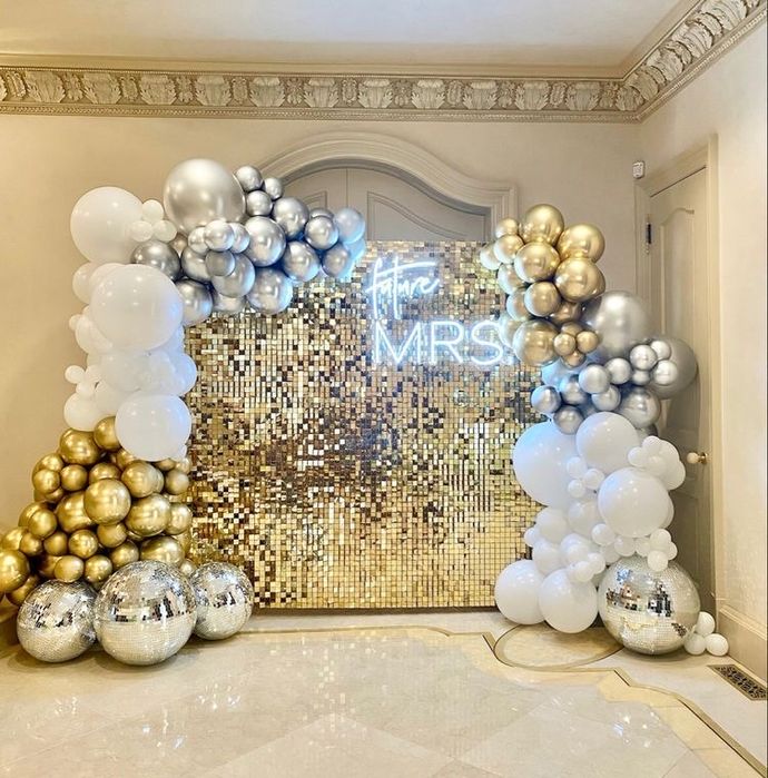 Фотозона из золотых паеток на день рождения, юбилей, свадьбу.