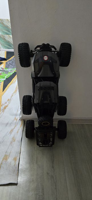 Продам игрушка с пультом