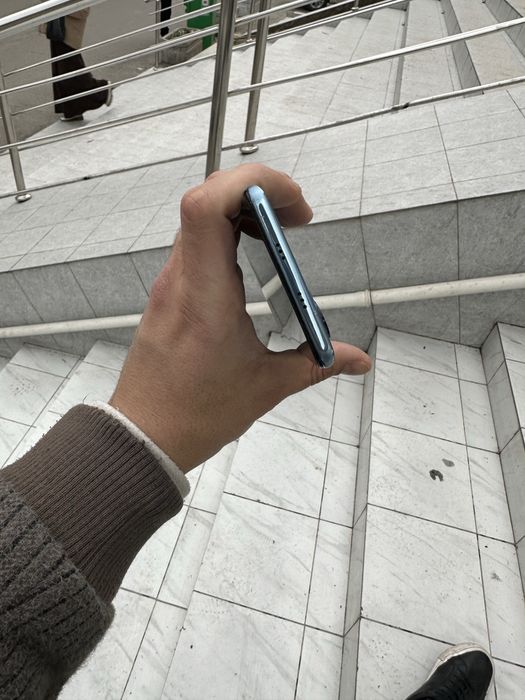 Pocco f3 12/256 ideal