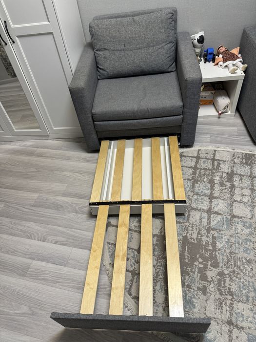 Продам два кресло-кровати