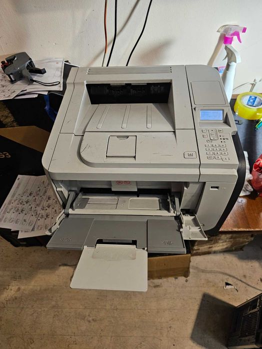 HP LaserJet P3015 принтер