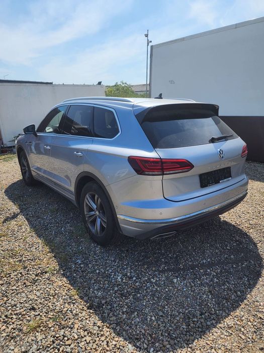 Volkswagen Touareg Se vinde Touareg avariat