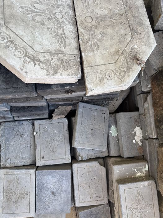 Брусчатка б/у есть немного потертость