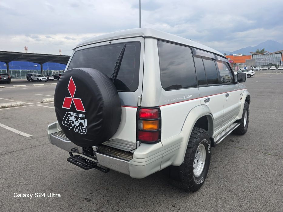 Продам Mitsubishi Pajero 2