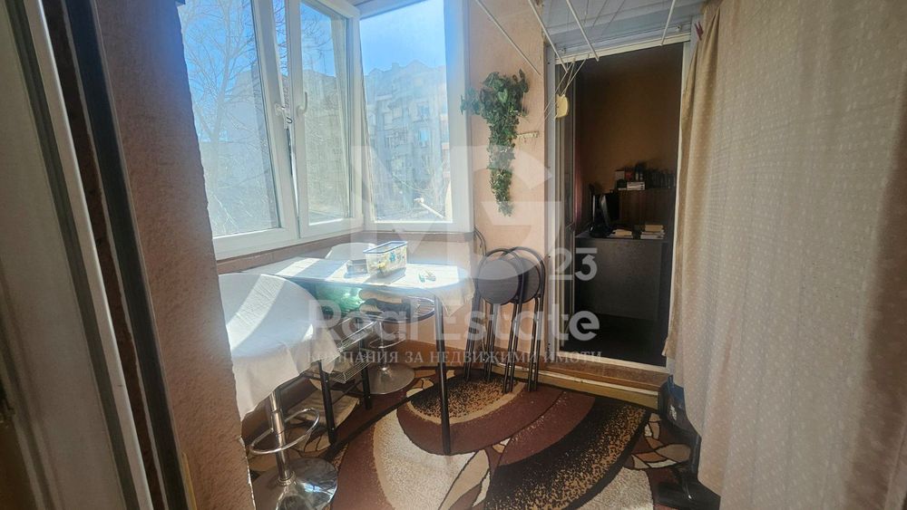 Продава се Тристаен апартамент в Пловдив, Каменица 1 - 112 кв.м за 1156 €/кв.м - Снимка #2
