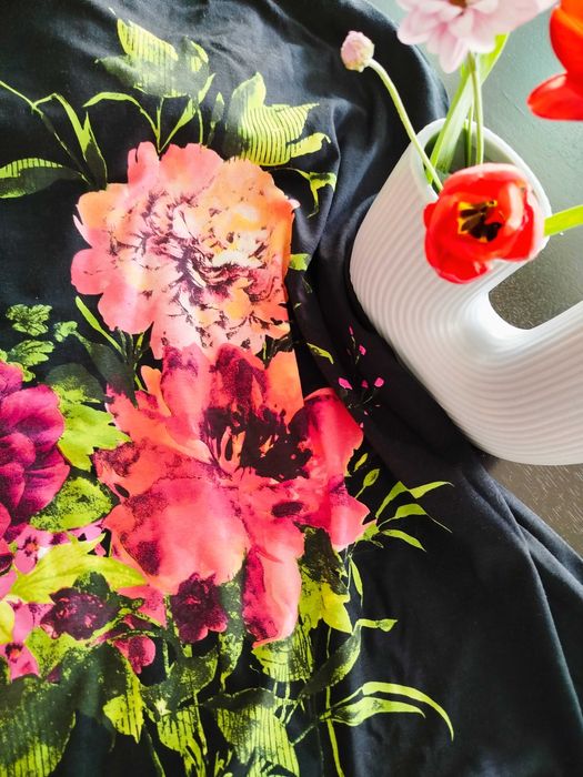 Нова ефирна рокля Маркам - стил и комфорт за лятото